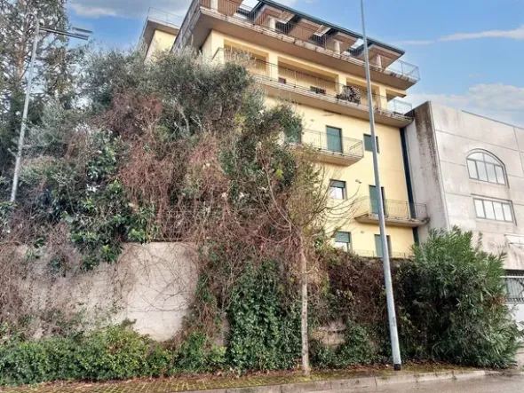 #21015 Complesso industriale con opificio ed uffici