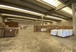 #2537665 Complesso industriale con uffici, magazzini e ampi piazzali