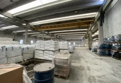 #2537665 Complesso industriale con uffici, magazzini e ampi piazzali