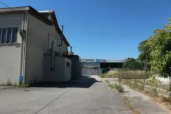 #18393 Complesso industriale in terreno ulteriormente edificabile