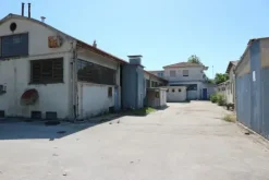 #18393 Complesso industriale in terreno ulteriormente edificabile