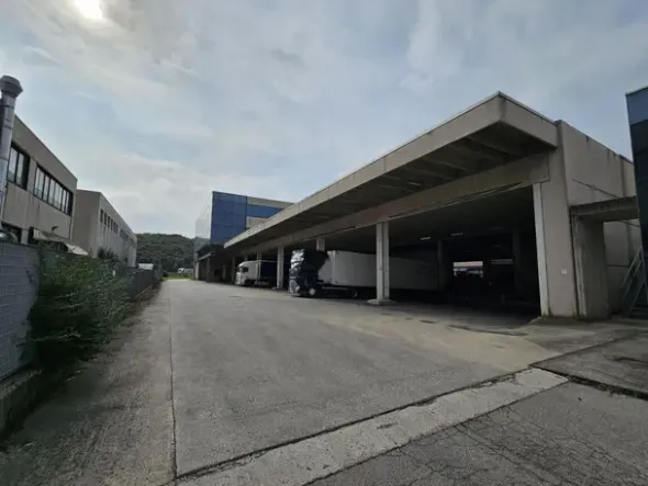 #23555 Complesso produttivo/direzionale a Vicenza, fronte Autostrada A4