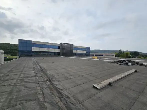 #23555 Complesso produttivo/direzionale a Vicenza, fronte Autostrada A4