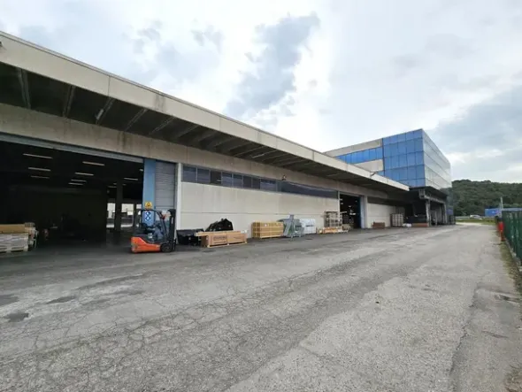 #23555 Complesso produttivo/direzionale a Vicenza, fronte Autostrada A4