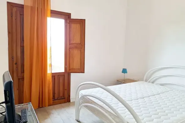 #23786 Complesso turistico-ricettivo con piscina e terreno