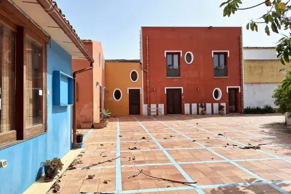 #23786 Complesso turistico-ricettivo con piscina e terreno