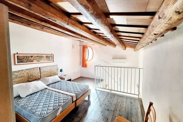 #23786 Complesso turistico-ricettivo con piscina e terreno