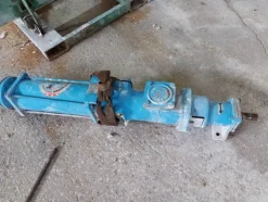 4#6541 Compressore Abac e cisterna per gasolio