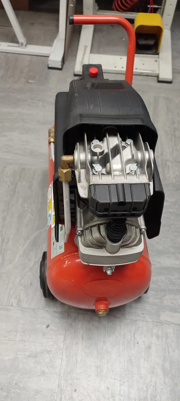 Compressore Black&Decker CP2525