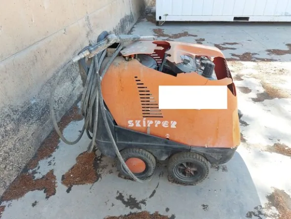 1#8058 Compressore fini Advanced e casseformi per cemento