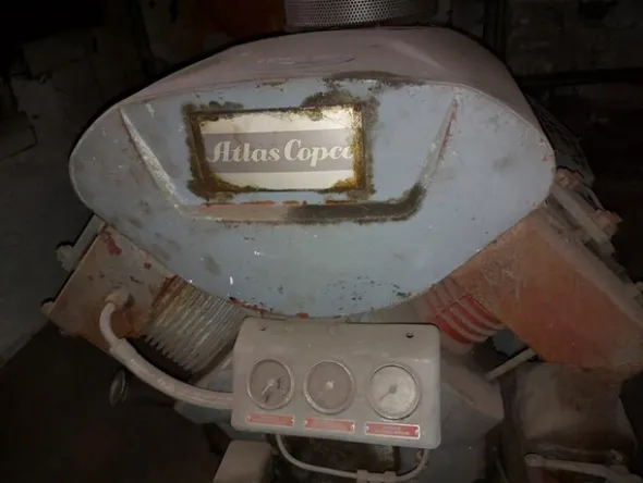 6#6341 Compressori Atlas e a vite