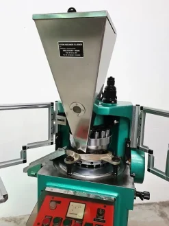 COMPRIMITRICE ROTATIVA – RONCHI MOD. AM 13/15 (COM-34)