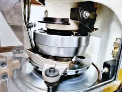 COMPRIMITRICE ROTATIVA – RONCHI MOD. AM 13/8 (COM-36)