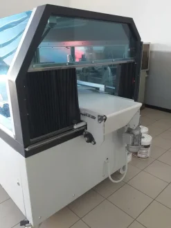 CONFEZIONATRICE AUTOMATICA