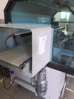 CONFEZIONATRICE AUTOMATICA