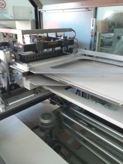CONFEZIONATRICE AUTOMATICA