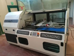 confezionatrice termoretraibile automatica