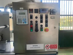 CONFEZIONATRICE - TERMOSALDATRICE INDUSTRIALE