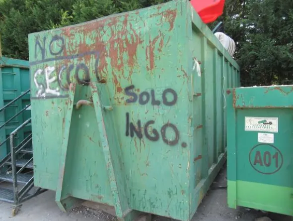 2057#3561 Container a cielo aperto