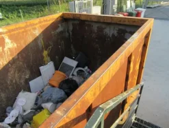2151#3561 Container a cielo aperto