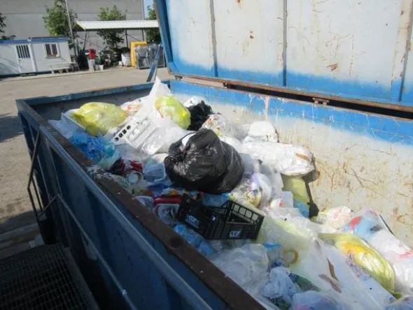 2021#3561 Container BTE con coperchio