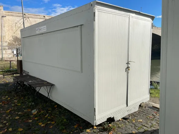 Container coibentati