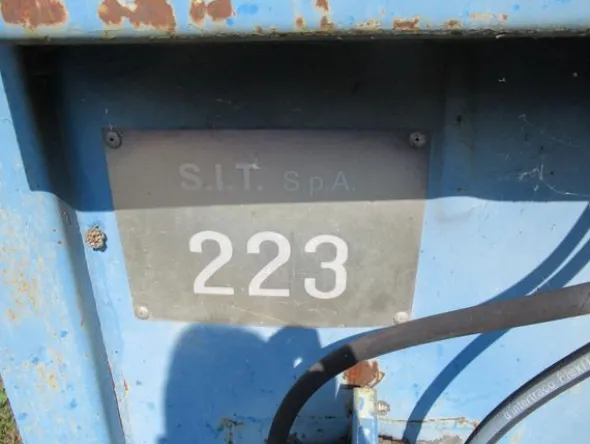 2025#3561 Container con coperchio