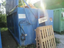 2106#3561 Container con coperchio BTE