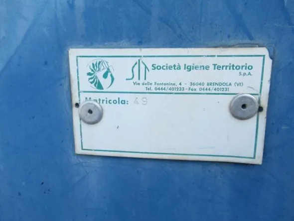 2114#3561 Container con coperchio BTE