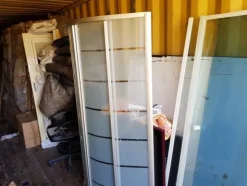 4#4125 Container con materiale per esterni