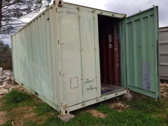 2#5193 Container e arredi ufficio