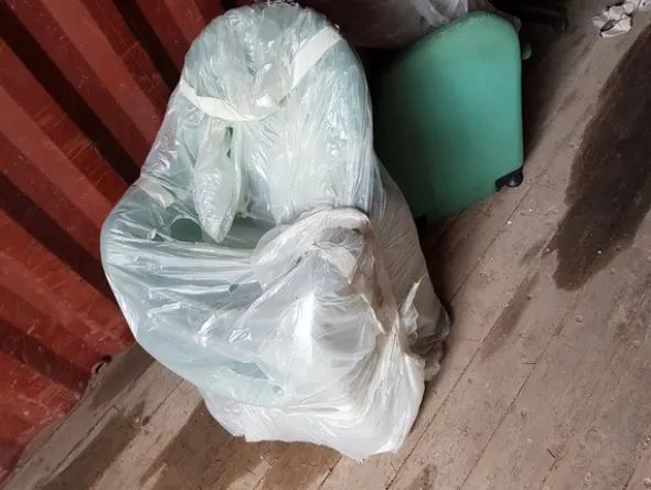 2#5193 Container e arredi ufficio