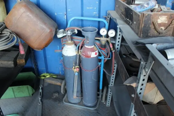 2#7133 Container e attrezzatura