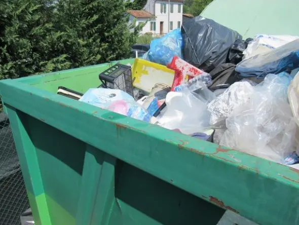 2034#3561 Container Locatelli Eurocontainers