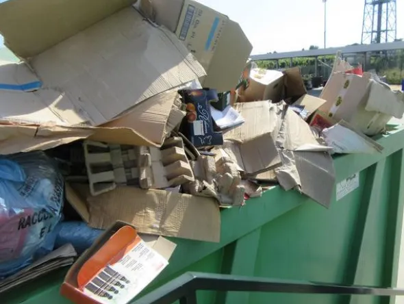 2222#3561 Container Locatelli Eurocontainers