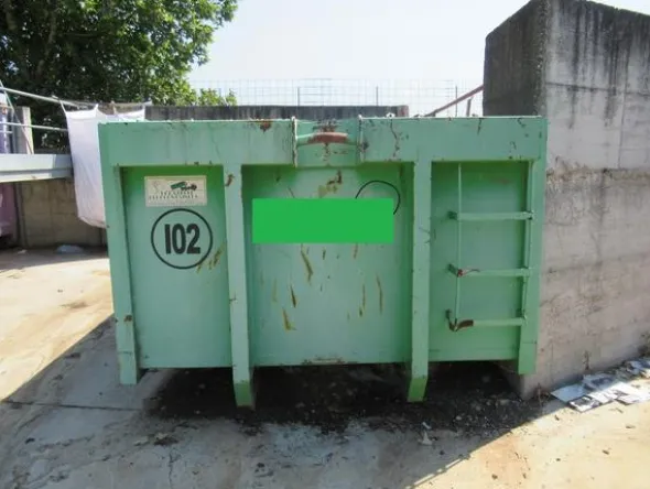 2126#3561 Container Locatelli Eurocontainers