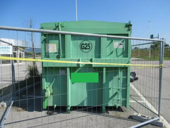 2027#3561 Container Locatelli Eurocontainers