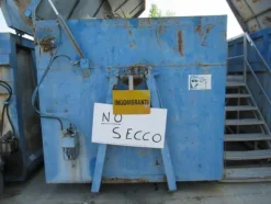 2020#3561 Container LOGO con coperchio