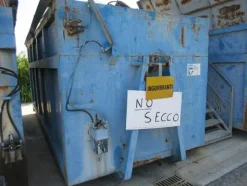 2020#3561 Container LOGO con coperchio