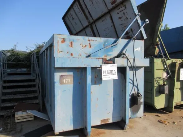 2113#3561 Container Longo