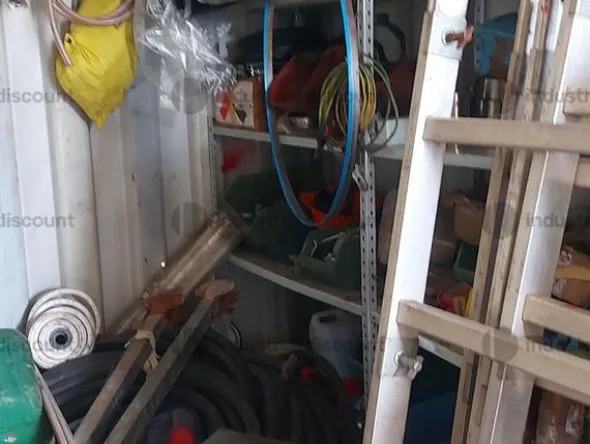 96#8817 Container marceologico con attrezzatura
