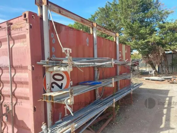 96#8817 Container marceologico con attrezzatura