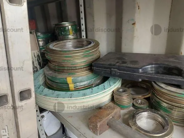 96#8817 Container marceologico con attrezzatura