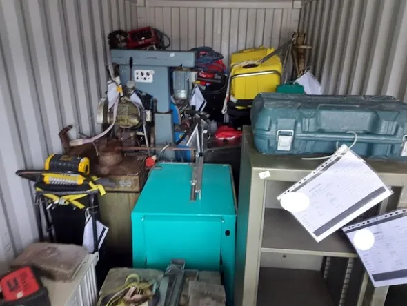 24#5641 Container navale ed attrezzatura da cantiere