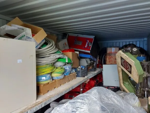 26#5641 Container navale ed attrezzatura da cantiere