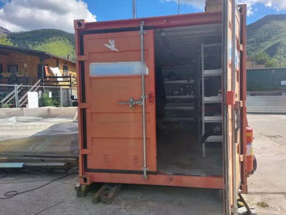 7#7779 Container 40 piedi e attrezzat