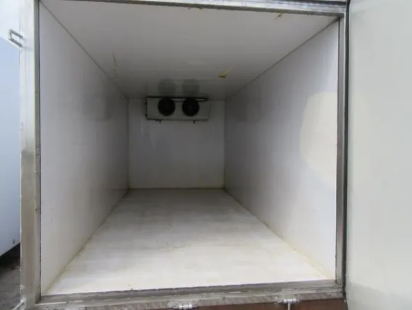 8#3857 Container scarrabile con gruppo frigo