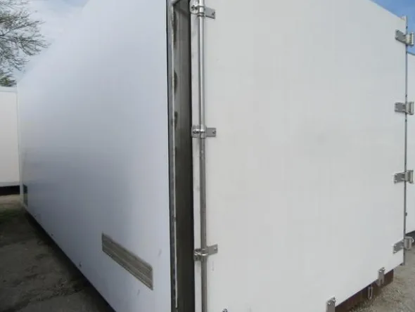 8#3857 Container scarrabile con gruppo frigo