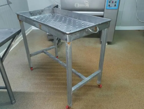 20#7097 Contenitori e tavolo in acciaio inox