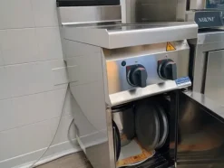5#8315 Cucina 2 campi infrarossi